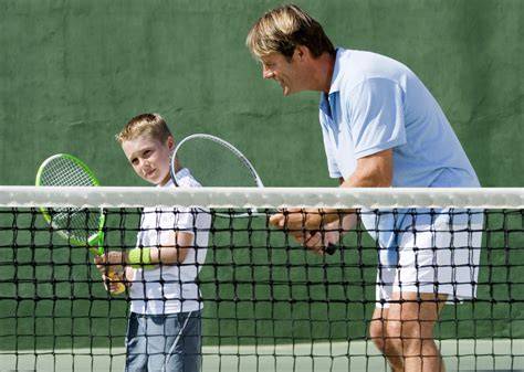 Recherche un stage de tennis compétition enfants haut de gamme aux vacances scolaires en France